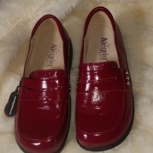 Alegria "Taylor" Red Waxy Shoes, NWOT